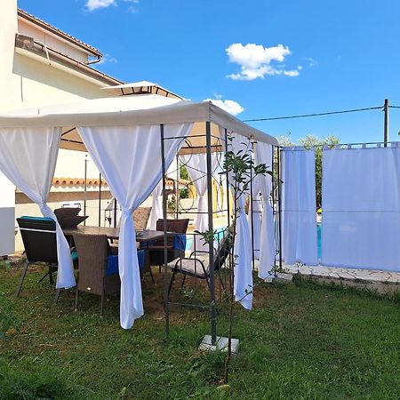 דירות Novigrad Istria Casa Antonio With Swimming Pool מראה חיצוני תמונה